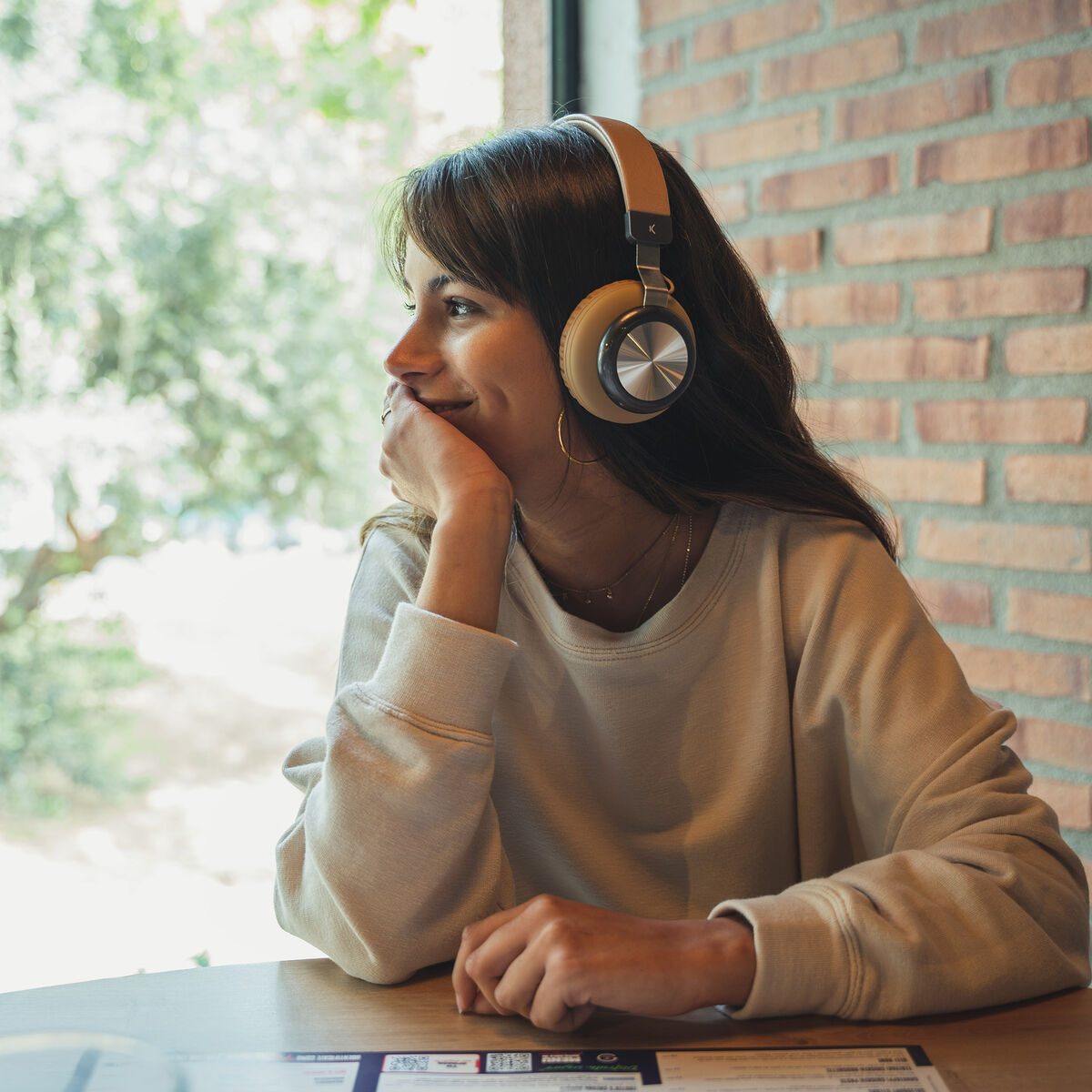 🎧 DESKORO | Casque Sans Fil KSIX Retro2 – Élégance Rétro et Technologie Moderne