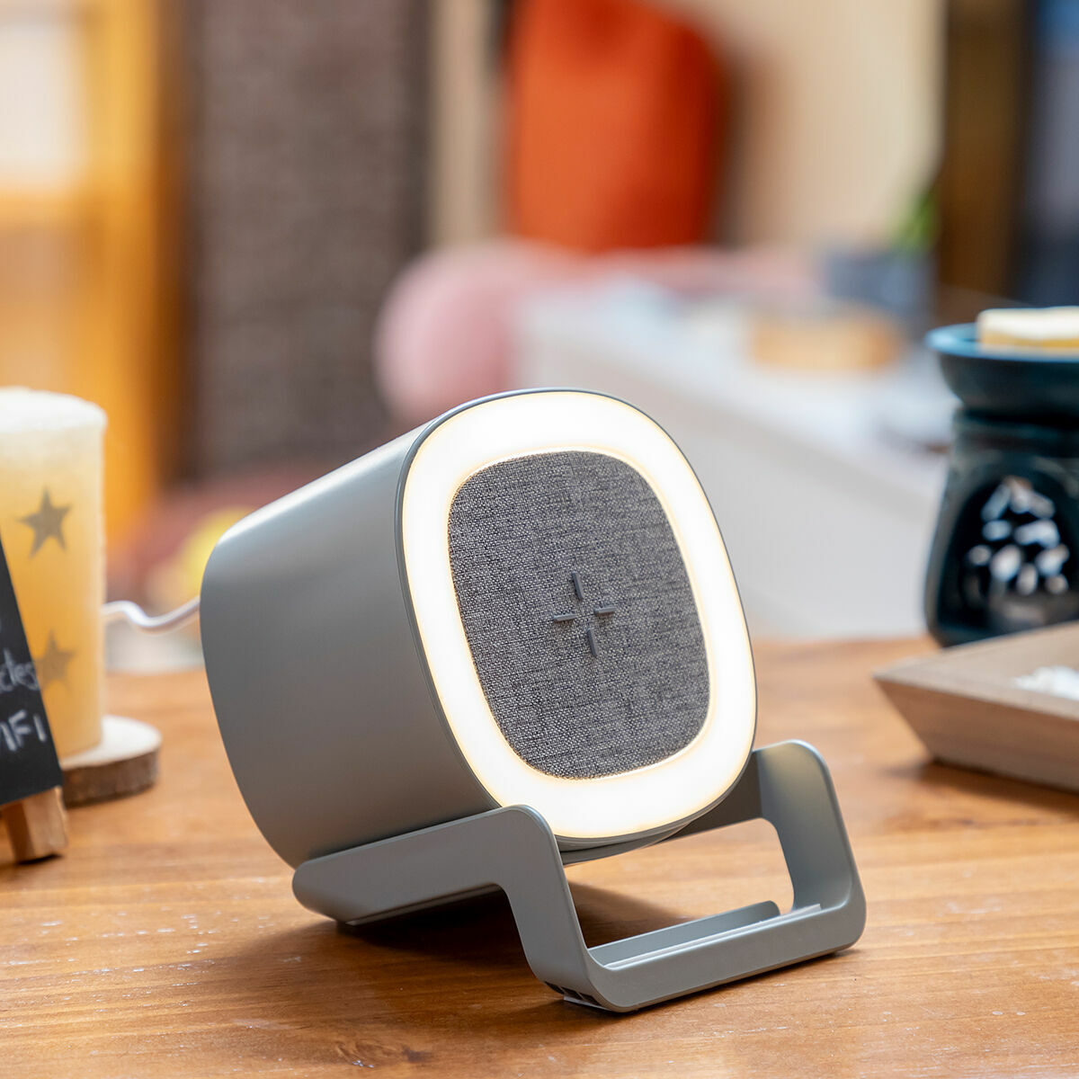 💡🔊  DESKORO | Enceinte-Chargeur Sans Fil avec LED Souwis InnovaGoods – Design, Innovation et Polyvalence